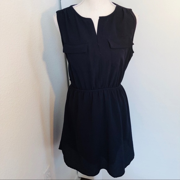 Monteau Dresses & Skirts - SOLD🎉🏝Sleeveless summer dress🏝